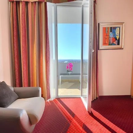 Jolly Hotel