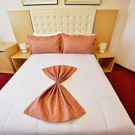 Hotel Jolly