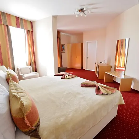 Hotel Jolly 4*