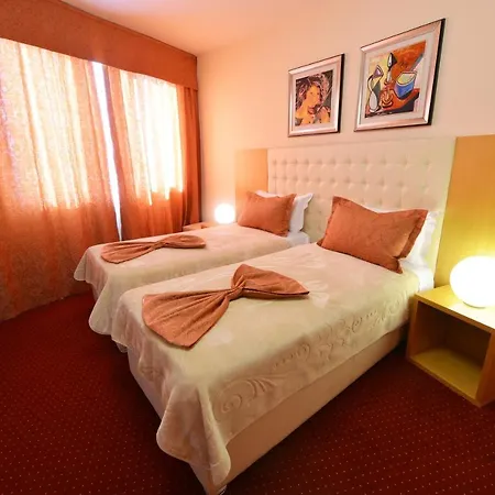 Hotel Jolly Lezhe