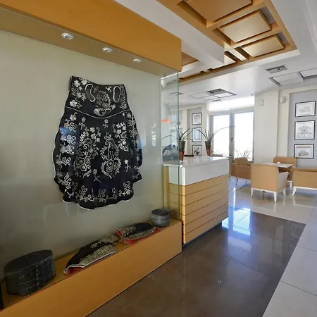 Jolly Hotel 4*